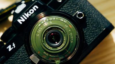 **브라이트인스타 28mm f/2.8 올리브 그린 한정판, Z 마운트 어댑터 무료 증정!**